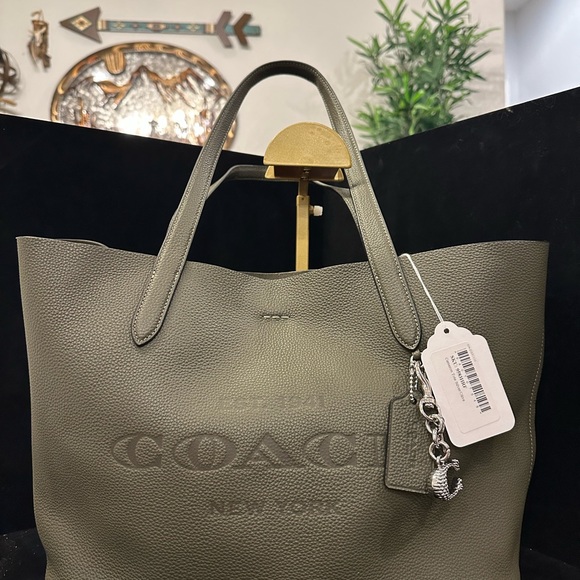 Coach Cameron NWT Olive Green Leather Tote - Picture 8 of 9